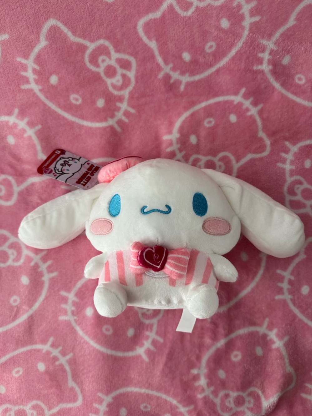Sanrio Cinnamoroll Plush With Bow-Tie BNWT